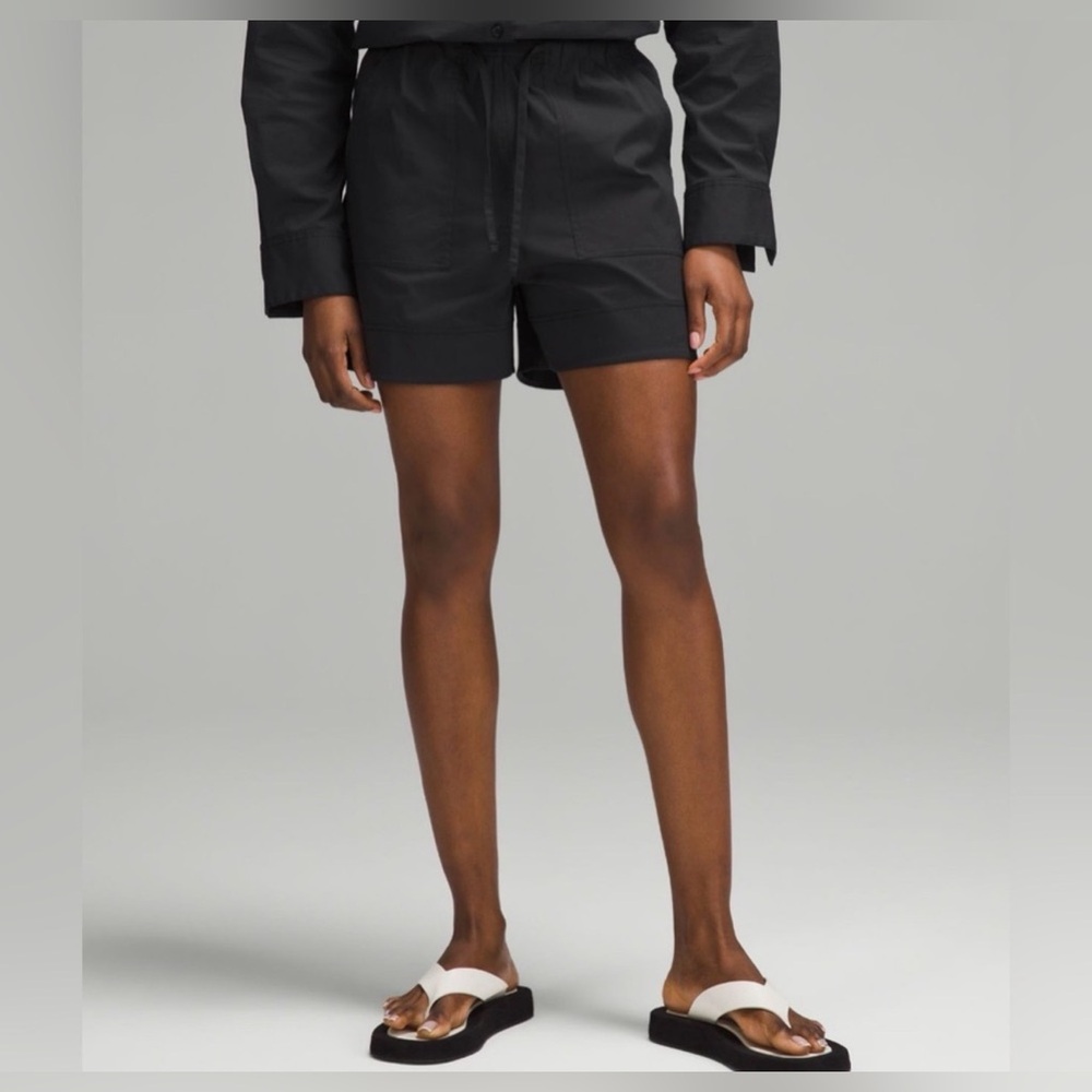 Lululemon Cotton-Blend Poplin High-Rise Short 4"‎